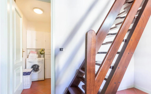 Duplex Apartment in centro con posto auto privato