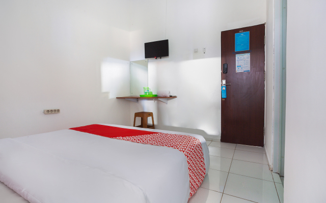 OYO 3728 Tunas Plaza Residence