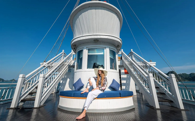 Paradise Sails Cruise Ha Long