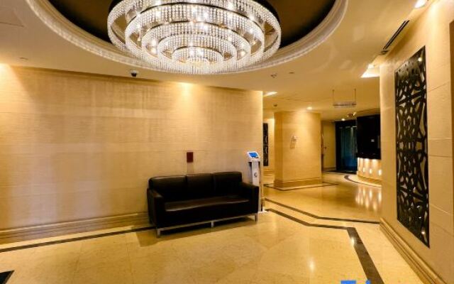 Urban Panda Hostel JBR Dubai