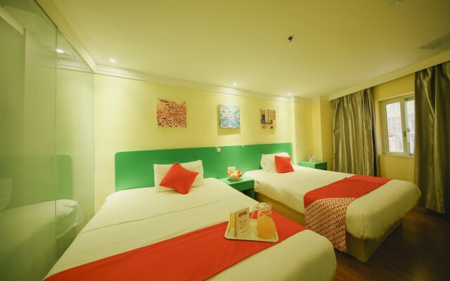 OYO 8012 Hua Yue Hotel