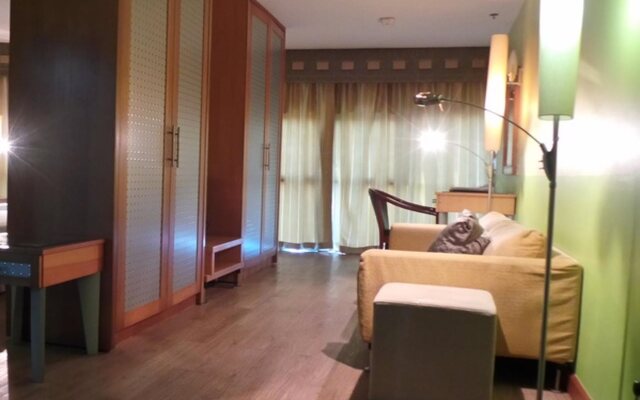 Riviera Hotel