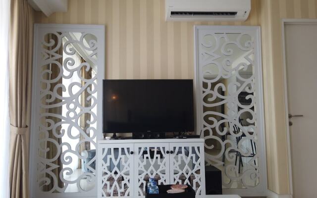 Deluxe 3BR Apartment with City View at Landmark Residence