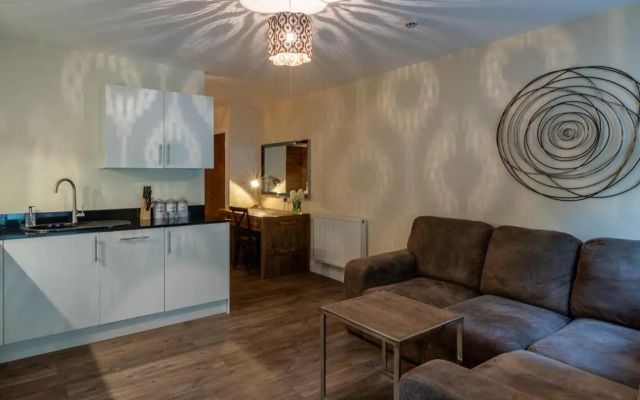 Lakes Spa Apartments