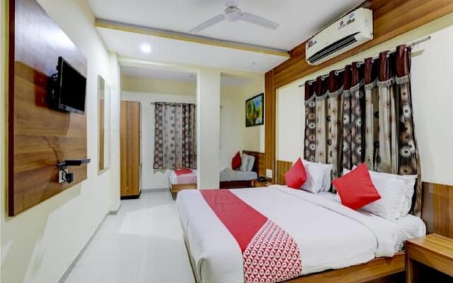 Hotel Krishna Palace Vastrapur