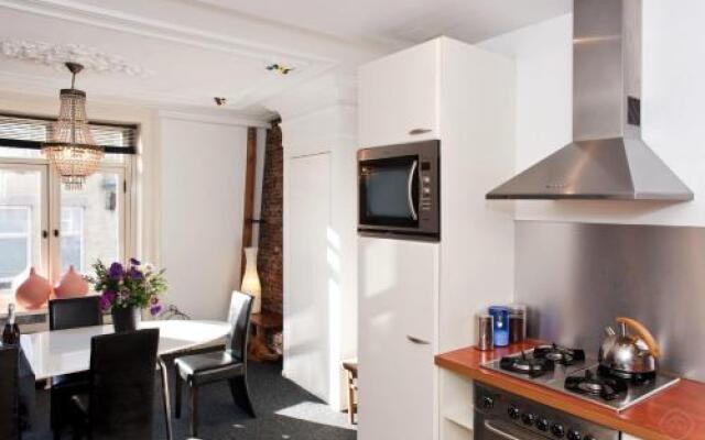 Canal Holiday Apartment