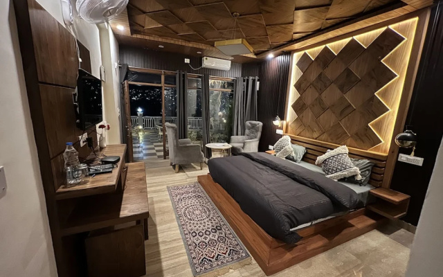 House of lights - Solan