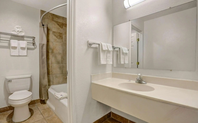 Motel 6 Clovis, NM