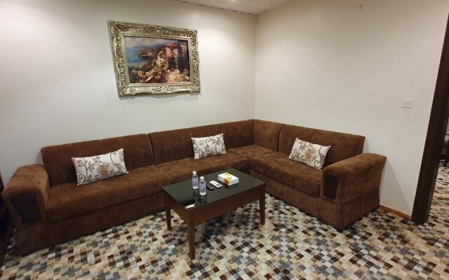 Saryet Al Hamra Hotel Apartments
