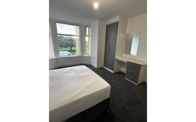 OYO Cheetham Hill Guest House