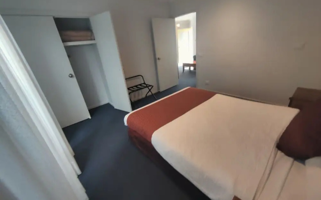 Belvoir Village Motel & Apartments Wodonga