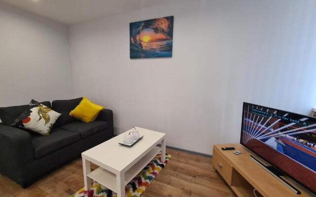 Leicester Luxury Apartments - S08