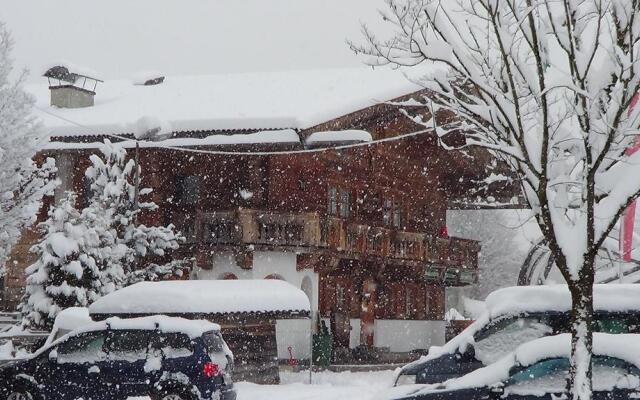Appartementanlage Scheffauer Hof & Gasthaus