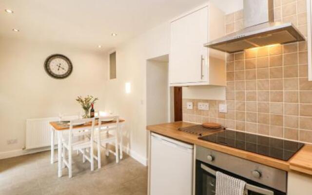 3 Brookside Cottages