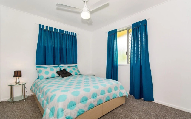 Pet Friendly Cutie - Bonham St, Bongaree