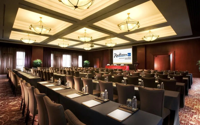 SSAW Pagoda Hotel Shanghai Baixia 