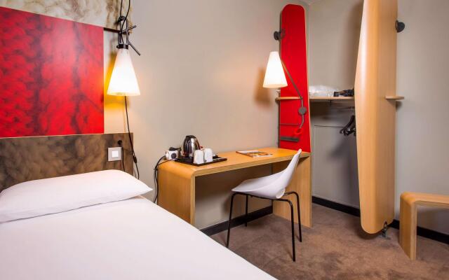 ibis Sheffield City