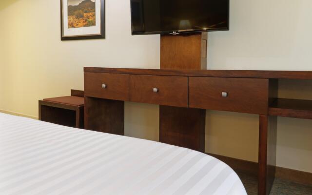 Holiday Inn Hotel & Suites Hermosillo Aeropuerto, an IHG Hotel