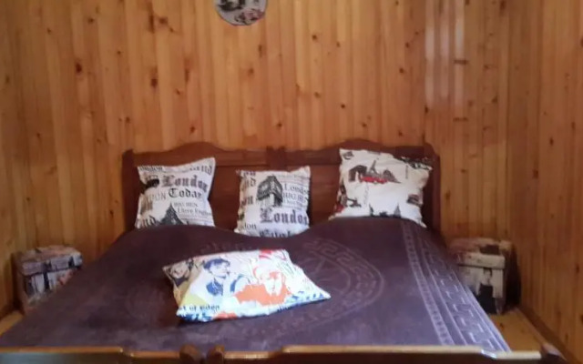 Surami Treehouse