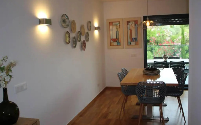 Kate´s place by Lagos Marina