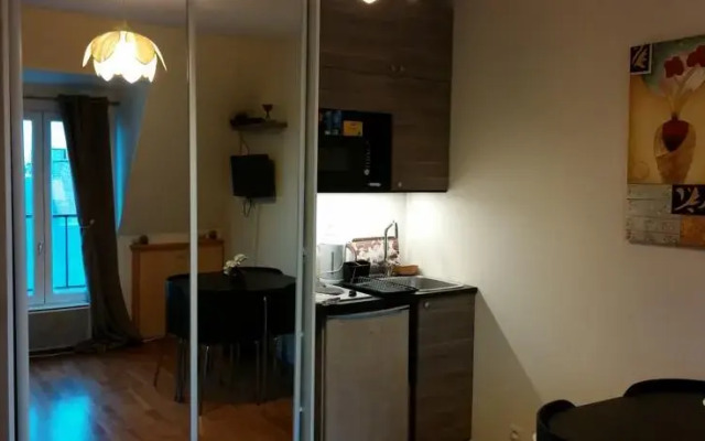 Thorigny Apartment