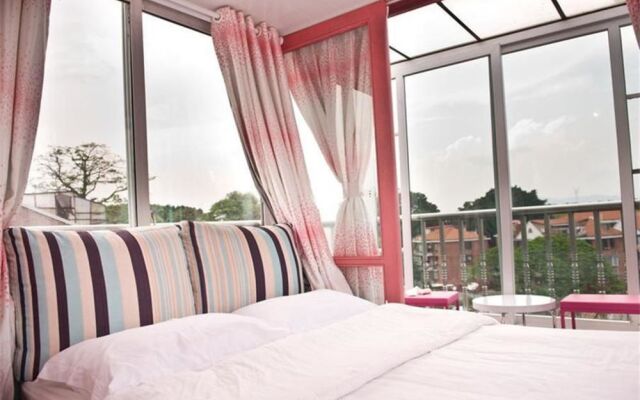 Yangguang Jiujiu Hotel