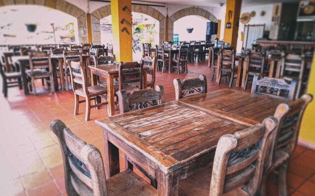 Hotel Las Rocas Resort