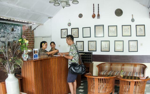 Sendok Hotel