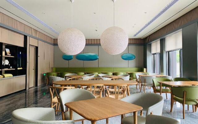 Ji Hotel Shanghai Meilong Wanhui International Plaza