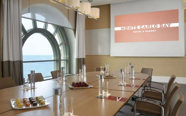 Monte-Carlo Bay Hotel & Resort