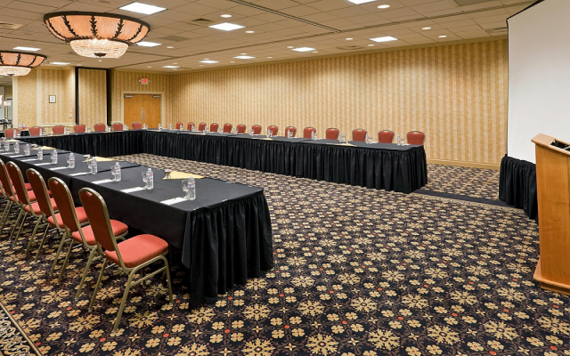 Holiday Inn South Plainfield-Piscataway, an IHG Hotel