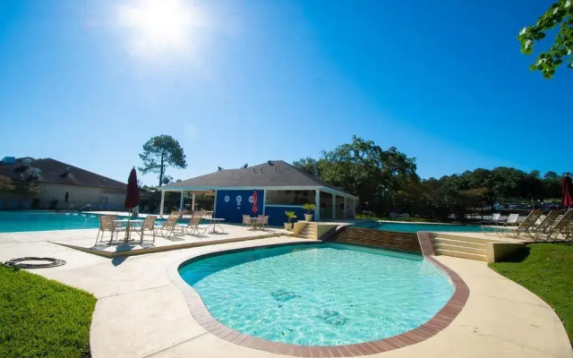 Sweetwater at Lake Conroe by VRI Resort
