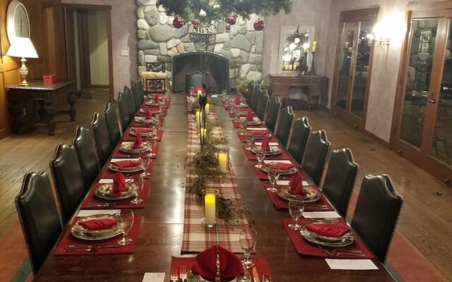 Casia Lodge and Ranch