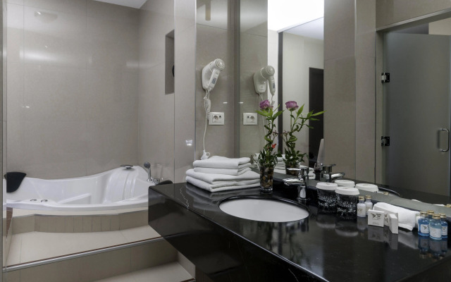Golden Time Hotel