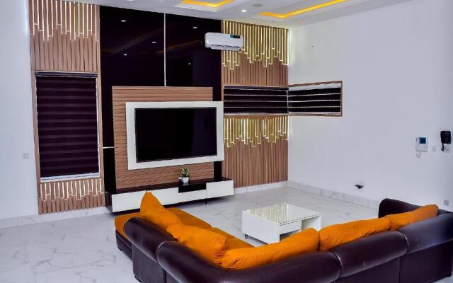 Well Furnished Luxury 1 Bedroom @ America Luxury Extended Stay