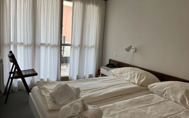 Apt 13-4 Silvaplana-surlej