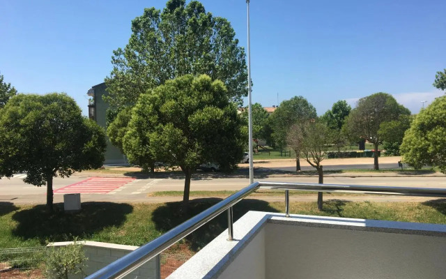 Holly apartman