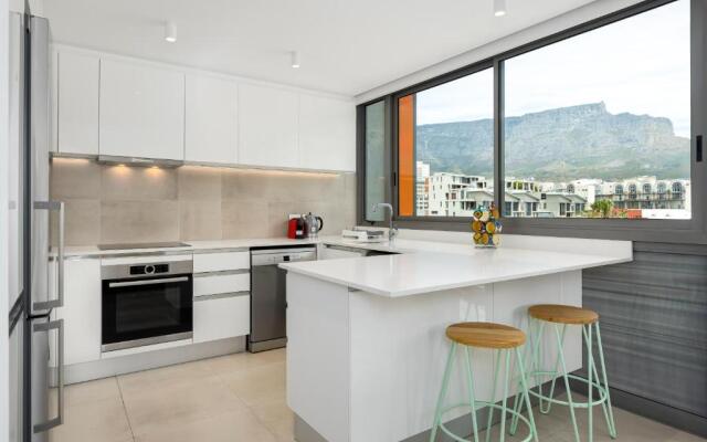 117 on Strand - Luxury Apartments