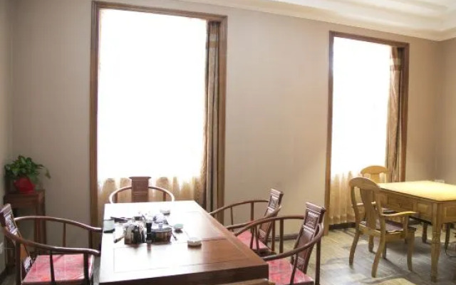 Qinghua Shengqiao Business Hotel