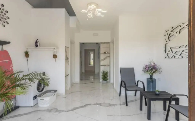 Royal Platinum Studio Apartment