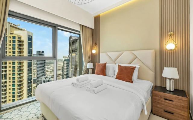 Panoramic Burj Khalifa View by Propigo
