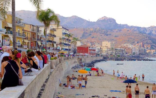 Appartamento Giardini Naxos