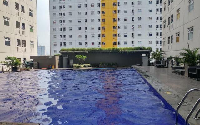 Affordable Price 2BR Green Pramuka City Apartment