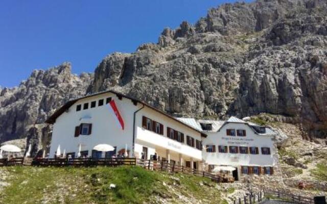 Rifugio Fronza alle Coronelle - Kölner Hütte