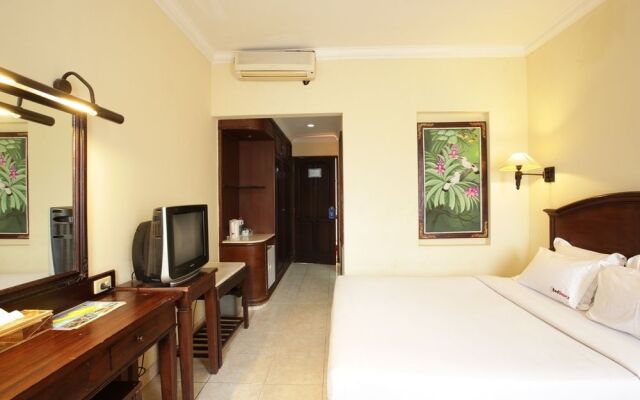 RedDoorz @ Raya Pantai Kuta