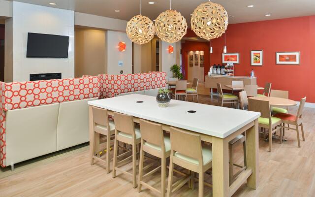 Holiday Inn Express Bernalillo by IHG