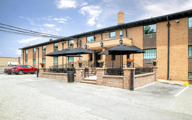 Holland Hotel Free Parking Jersey City