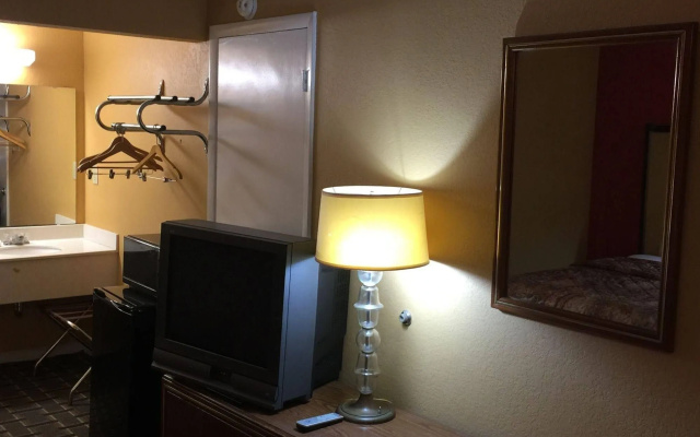 Greenwood Inn