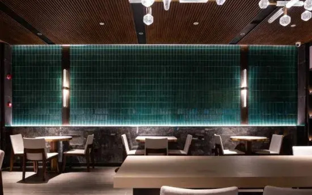 Xiangyang Xiyue Carrey Hotel