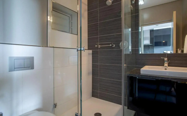 Lux Andringa Walk Apartments